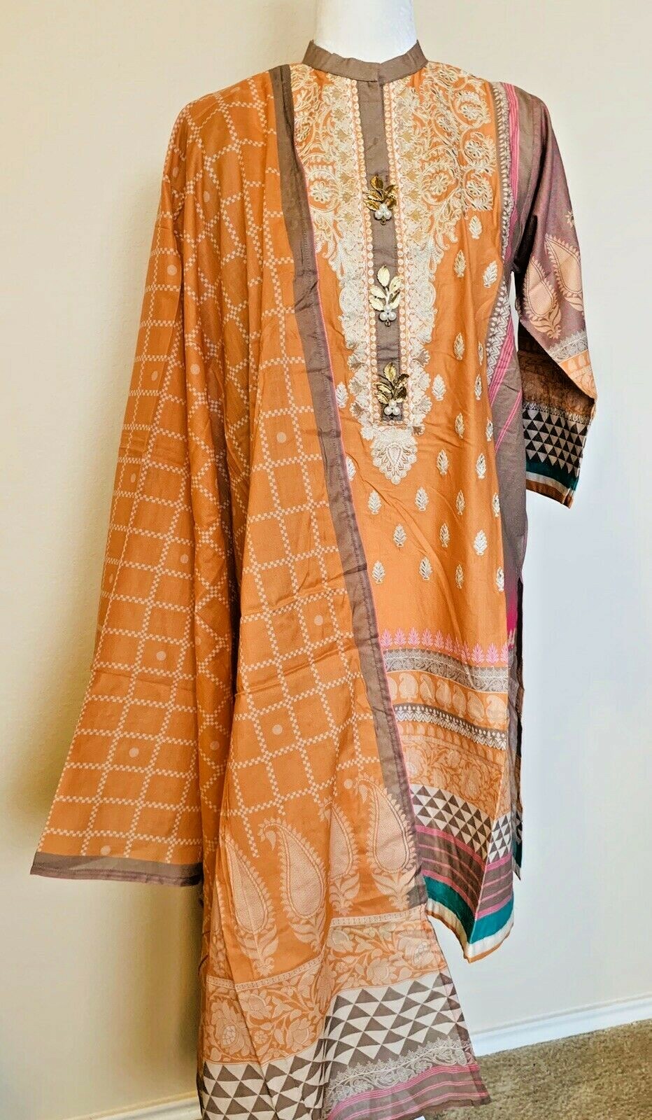NWT Khaadi pret Sz 10 Kameez dupatta 2 pc embroidery cotton/ lawn Womens Eid