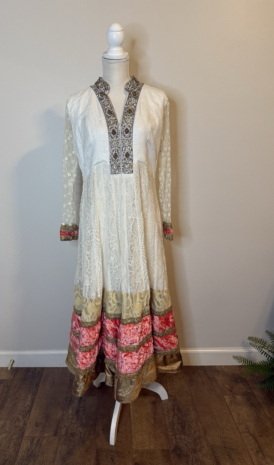 Rich Silk, Beaded, Velvet, Lace Anarkali Indian Dress Sz XL (40” Chest)