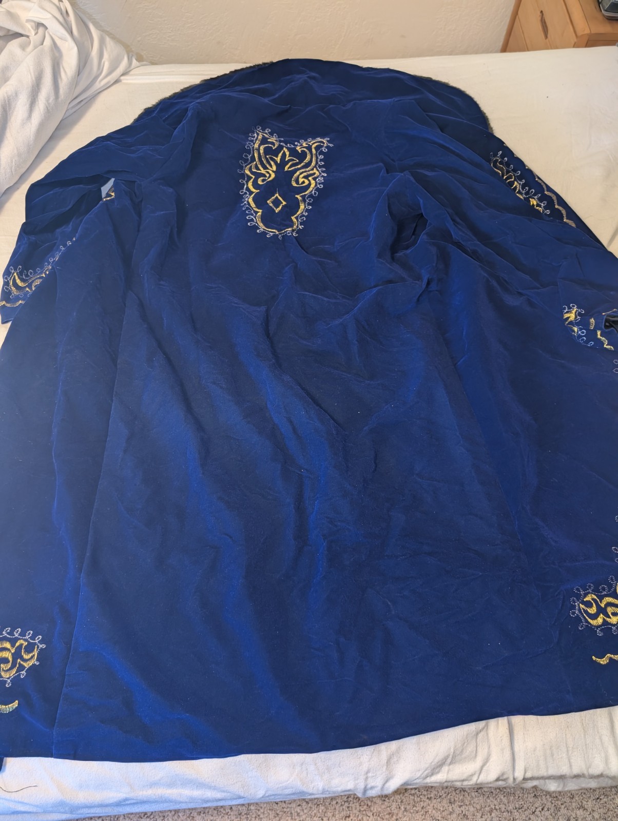 Uzbek Vintage Chapan Handmade Golden Embroidery Suzani Coat Velvet Robe Kaftan