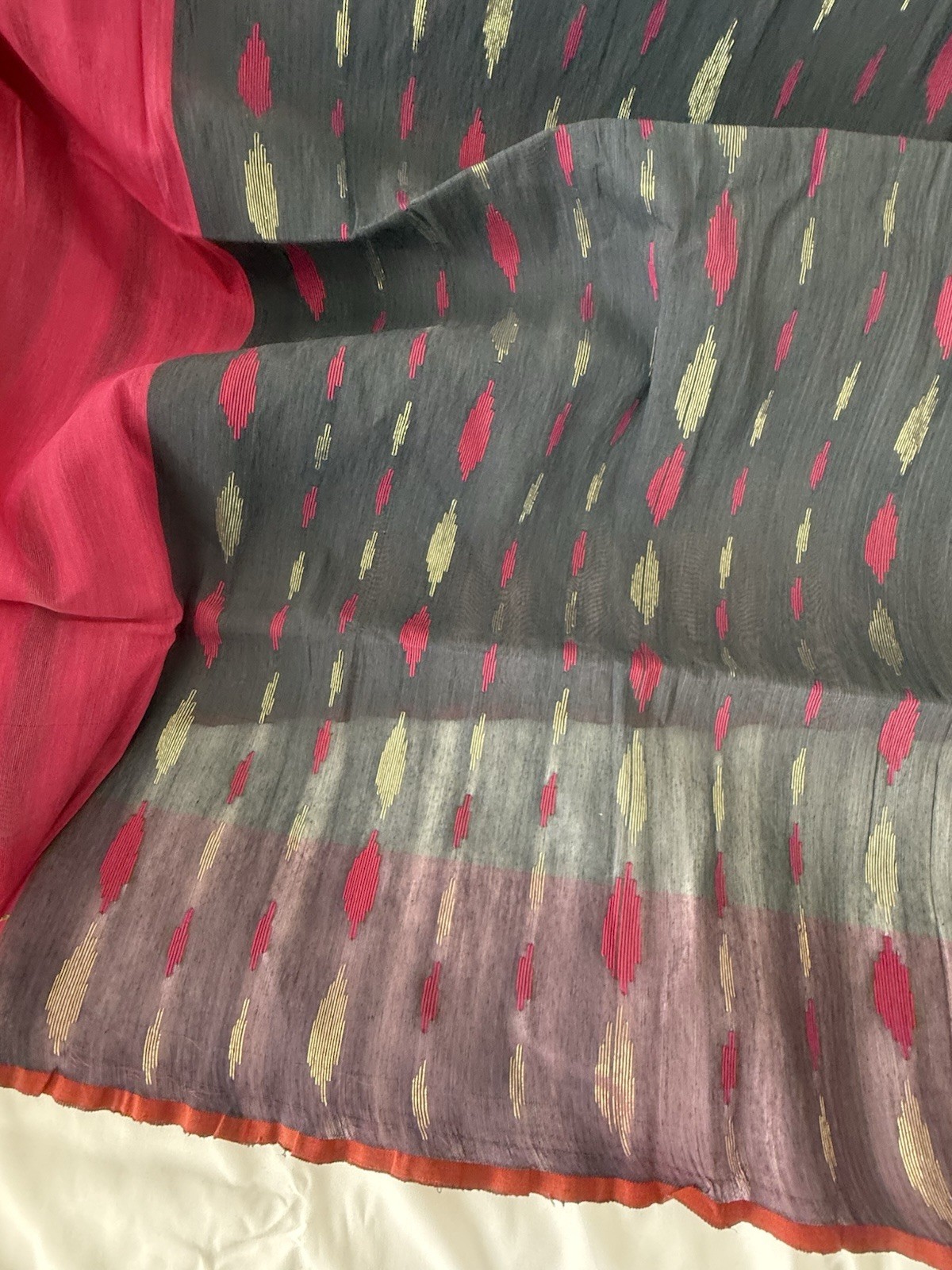 NEW, Handmade, Original Dhakai Jamdani Saree ( item#L2137 ) Only $29
