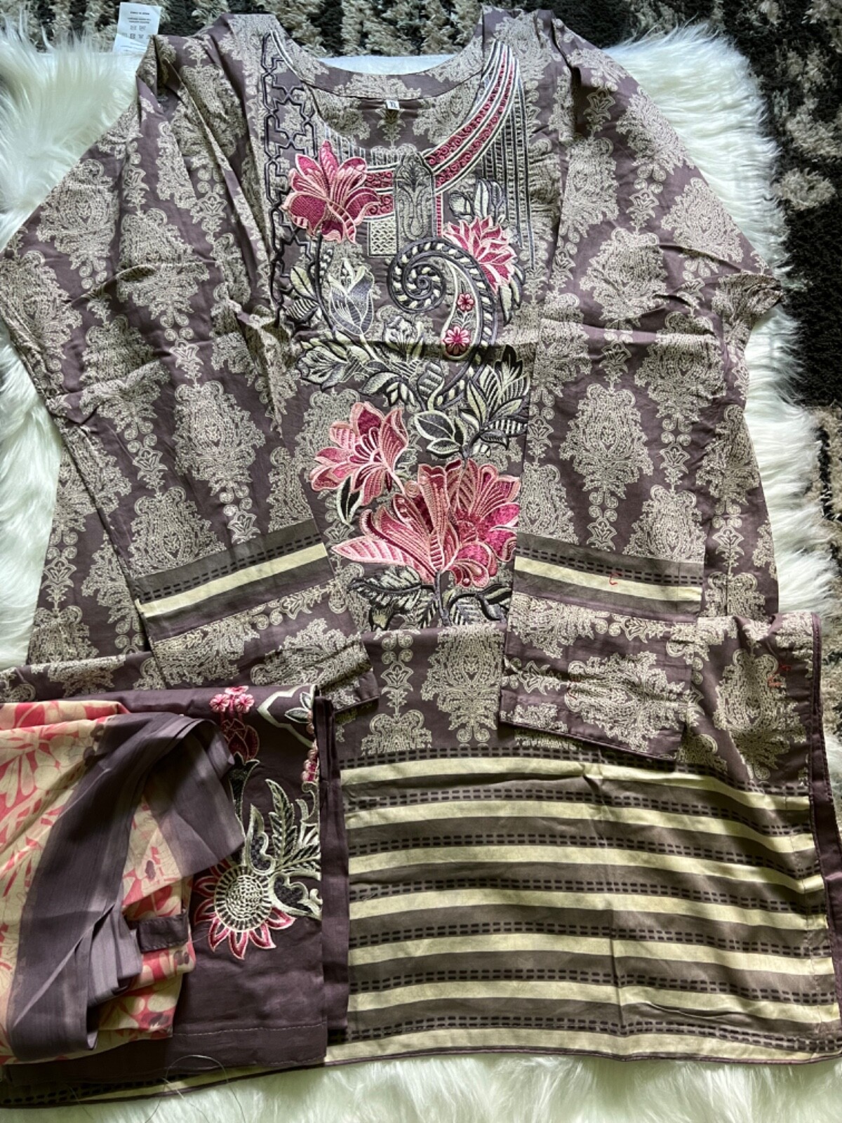 Pakistani / Indian 3PC Shalwar Kameez Cotton Lawn Printed Purple Women Size S