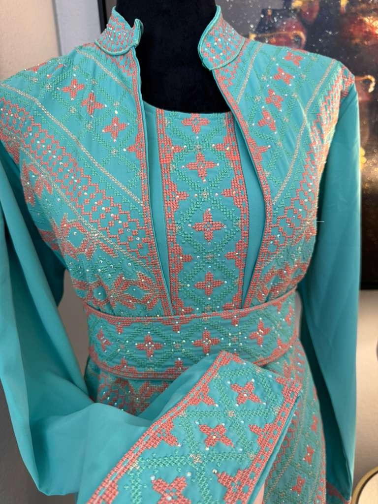 Jameelah Thobe Set – Women’s Embroidered Dress, Perfect for Eid, Abaya, Ramadan