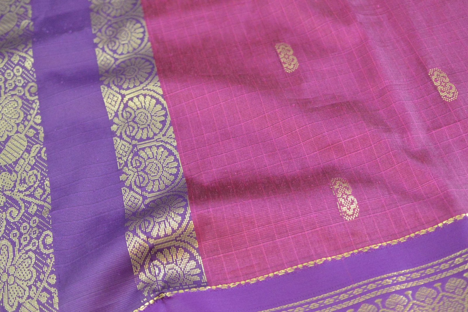 Purple gold Saree polyester blend 6 yards 13″ x 44″ hemmed