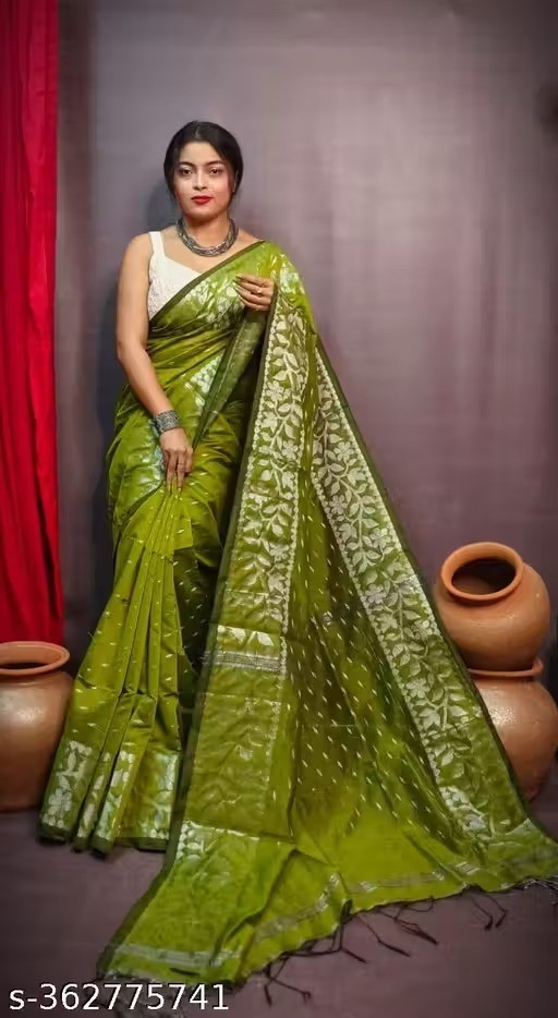 Traditional Bengali Handmade Jamdani Saree With Unstitched Bloused Wedding Wear