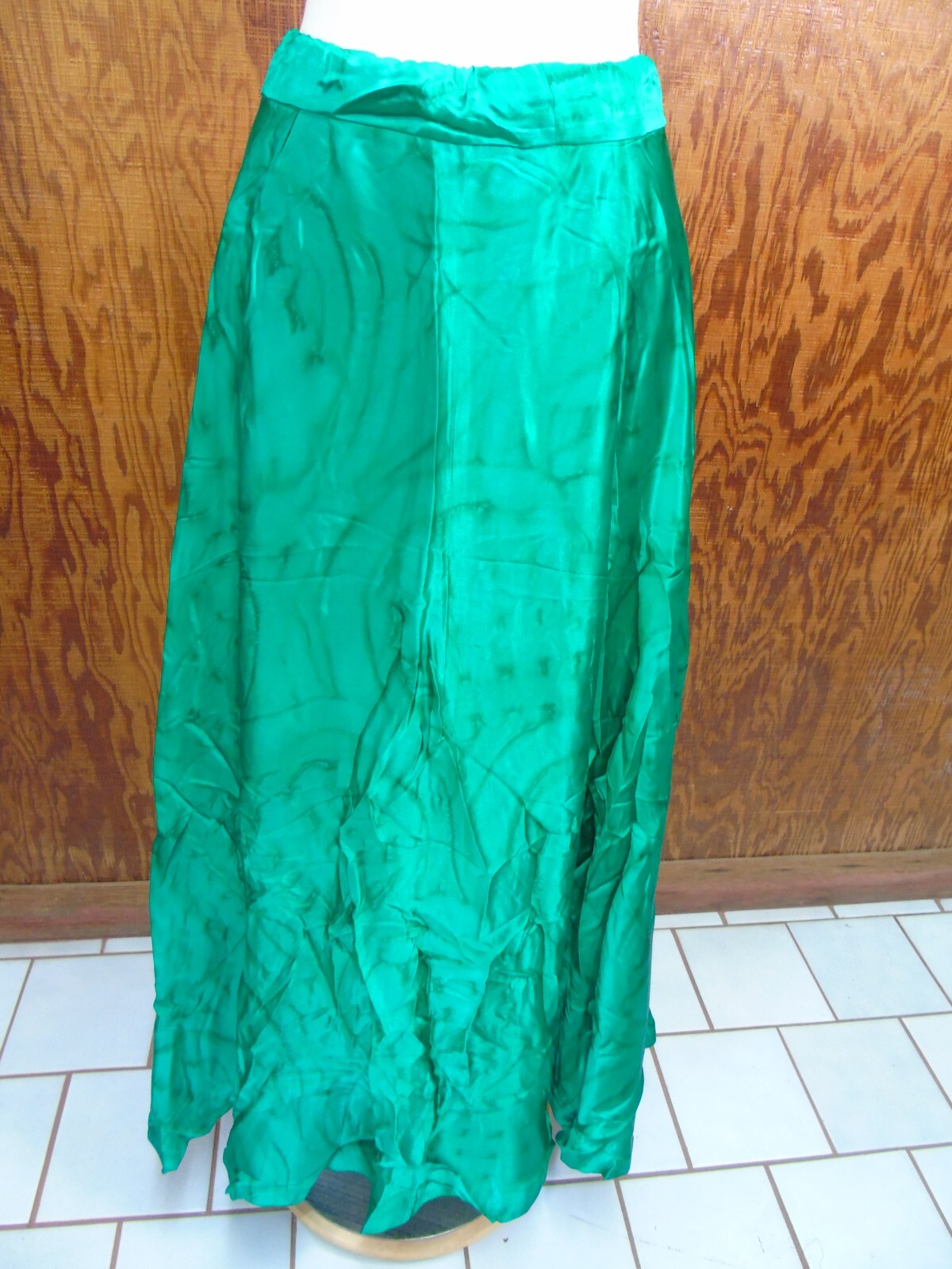 Set of 3 pcs – Traditional Ethnic Wear Green – Dress, Wrap & Skirt
