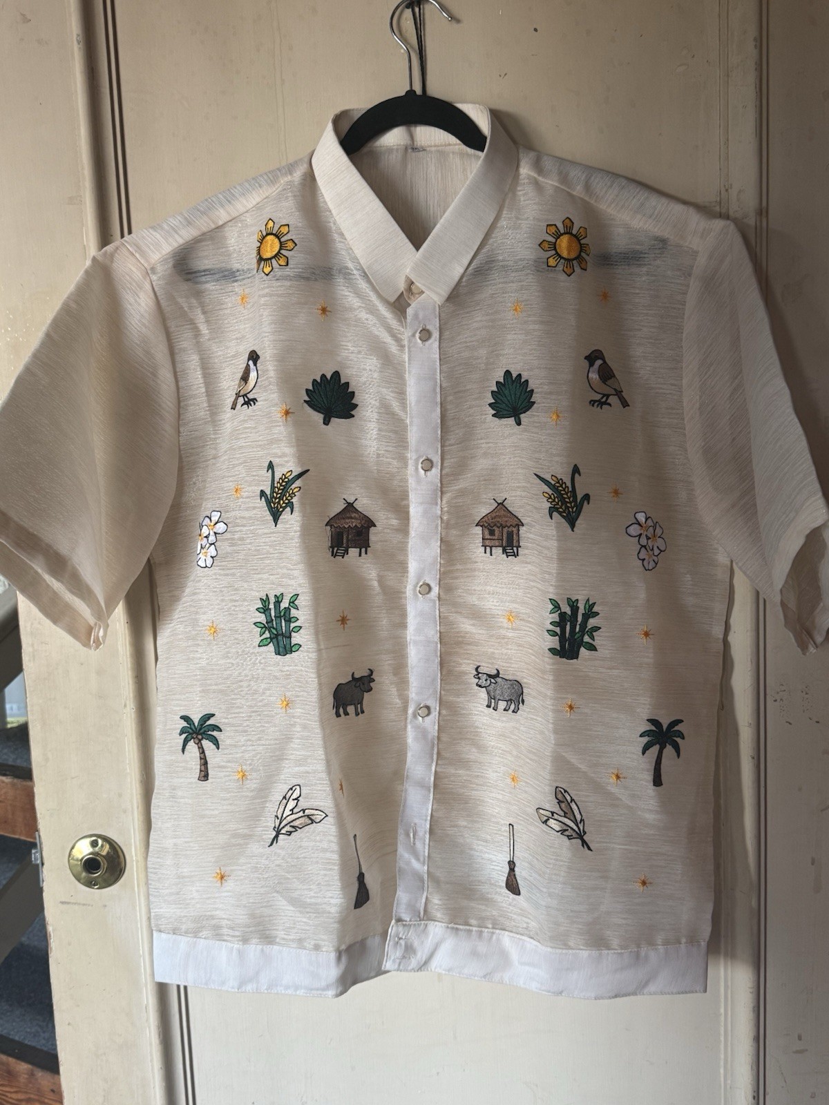 Barong Tagalog Men’s Embroidered Modern Nipa Hut, Leaves