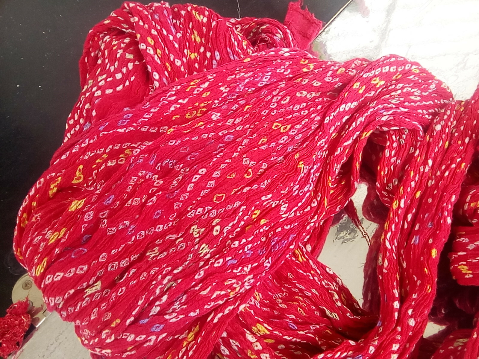 Pagri of a Rajput – Turban from Rajasthane – 1m wide – 8m long – Red with pattern