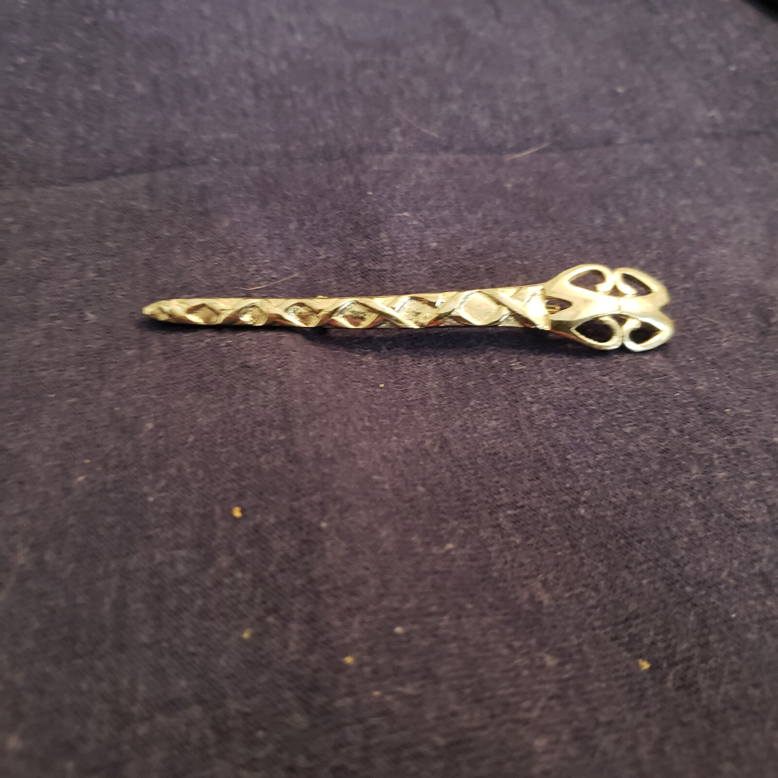 Contemporary silver-tone Celtic “Claymore” style kilt pin or brooch