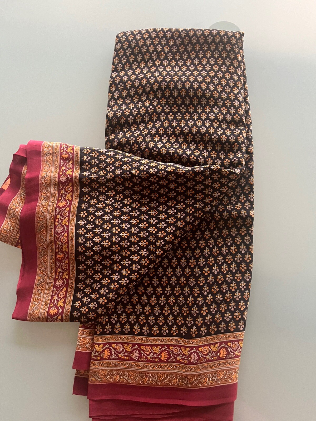 NWT 100% Silk Crepe Saree RITU KUMAR Style Black Red Floral Motif Diwali Pick 1