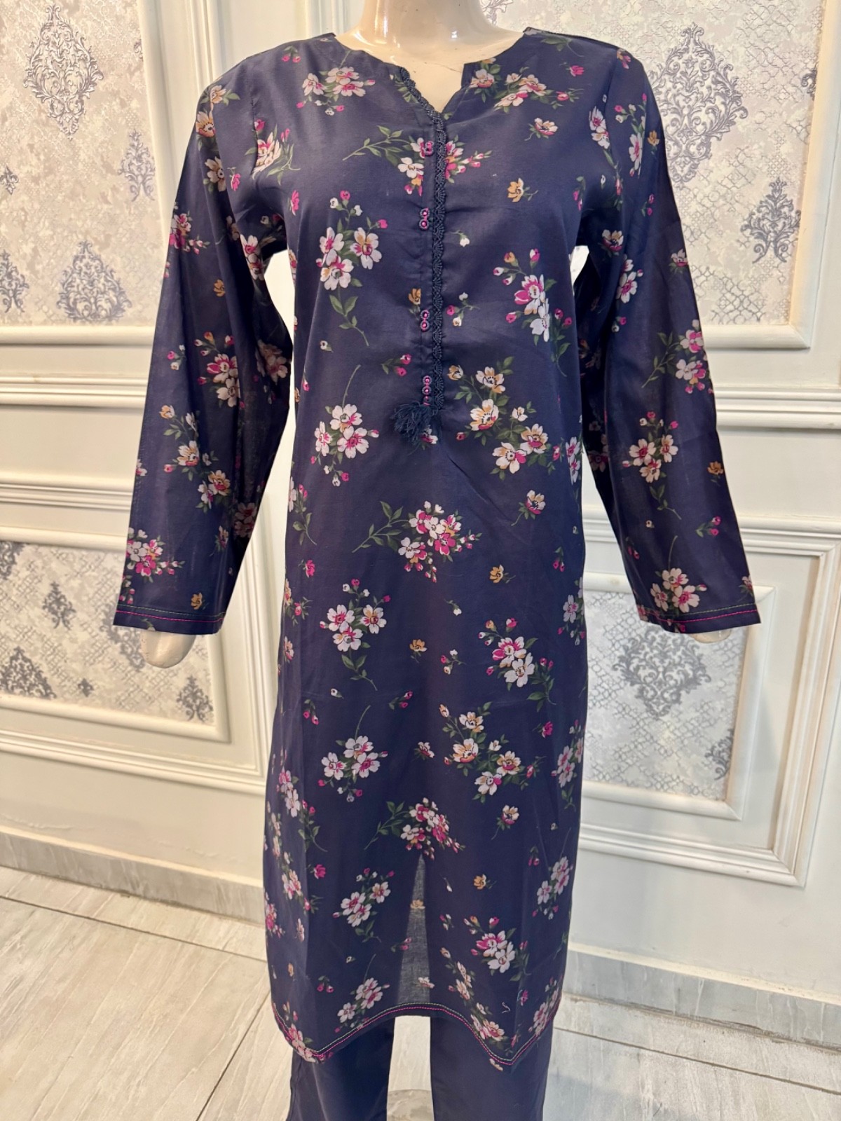 Pakistani Navy Blue & Pink Printed Straight Shirt 3-PCS Lawn Suit ,M