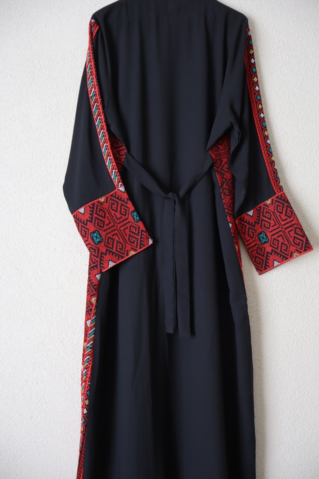Traditional Palestinian / Jordanian Embroidered Thobe Kaftan Dress Black -ZAHIRA