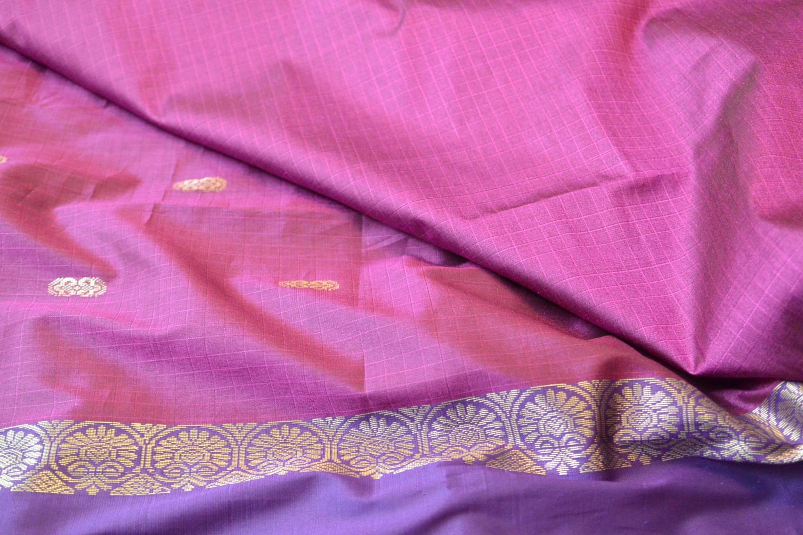 Purple gold Saree polyester blend 6 yards 13″ x 44″ hemmed