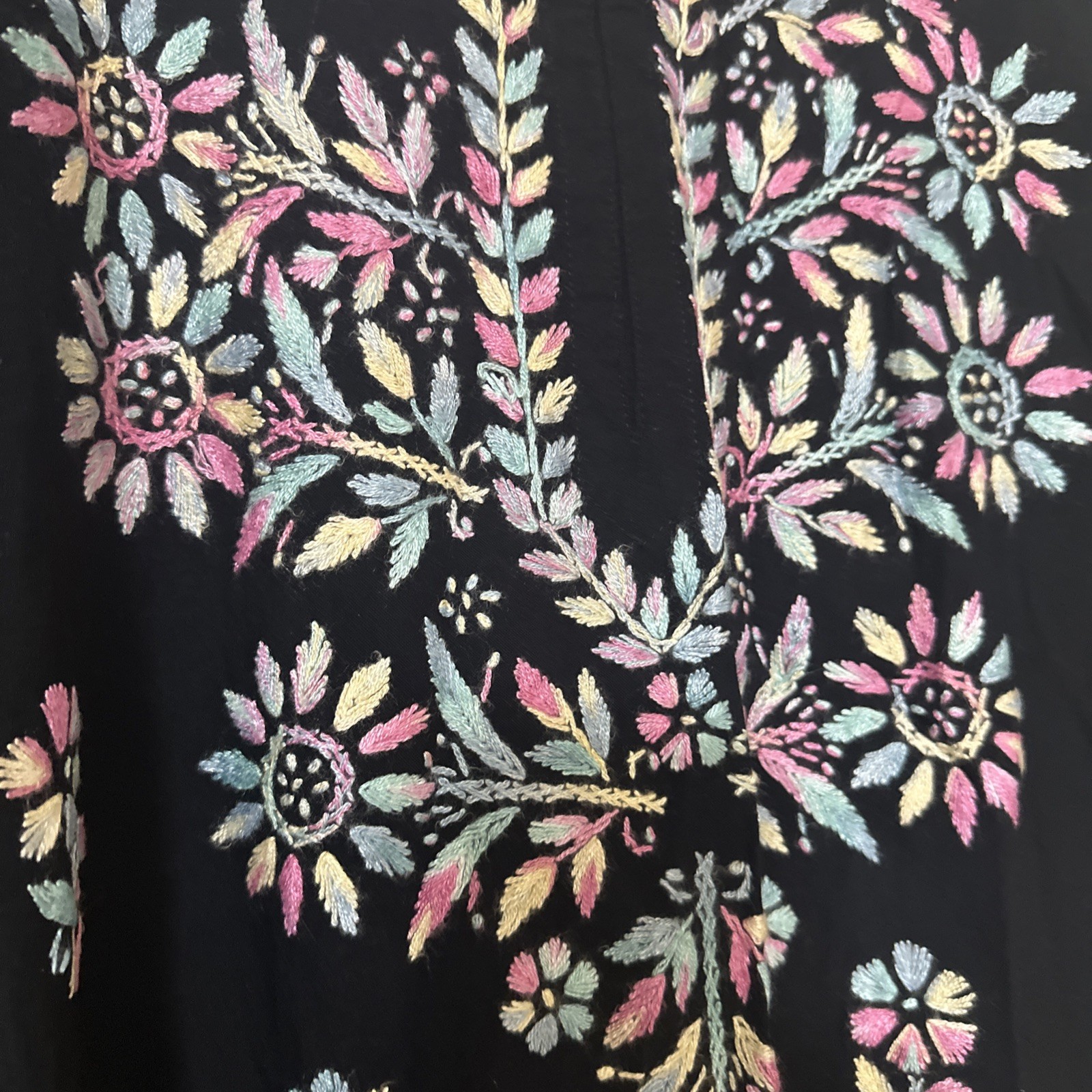 Pakistani Indian Women Long Heavy Multi Color Thread Work Kurti Black Size L