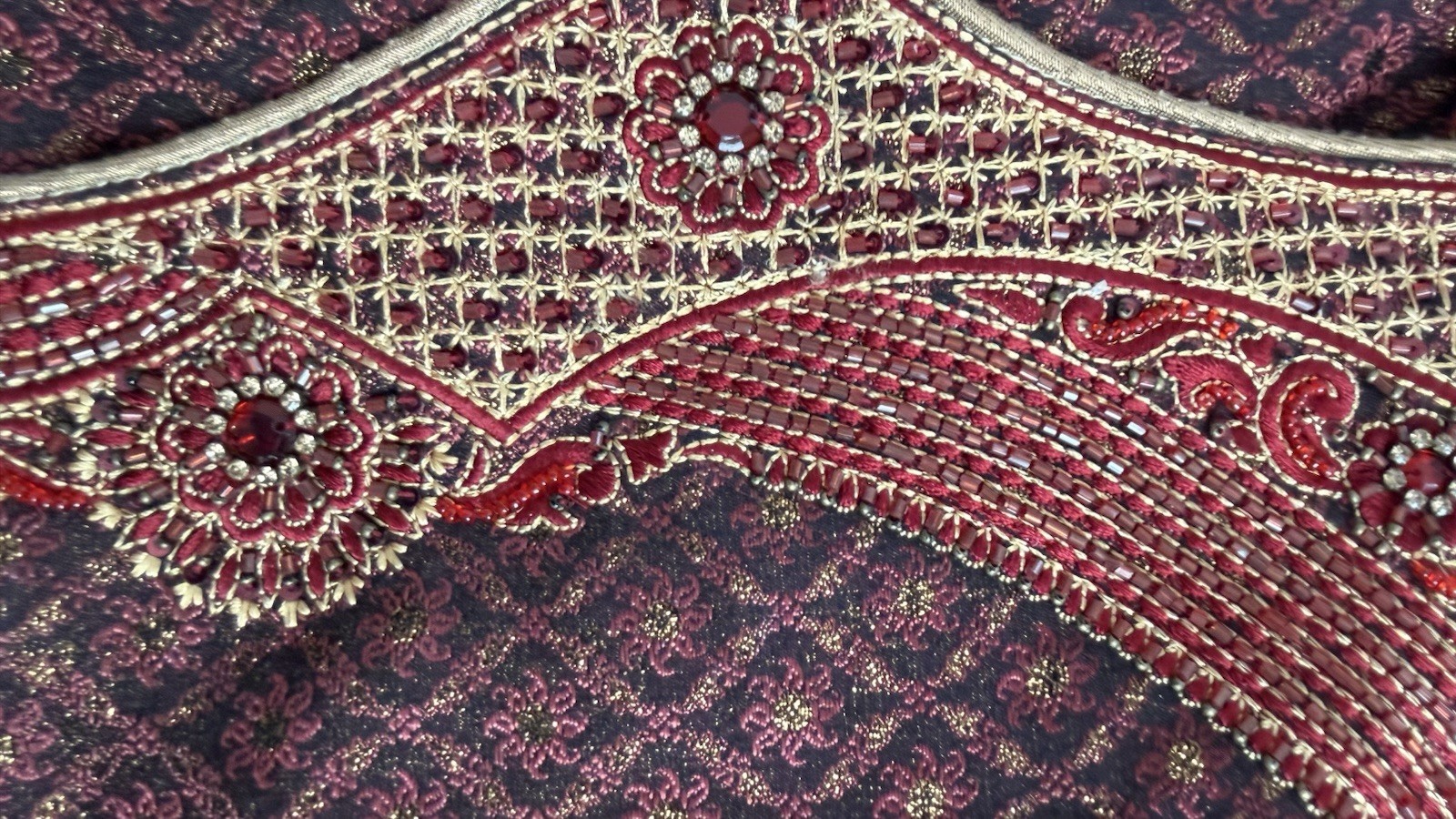 Beautiful Beaded Embroidered Wedding Dressy Sherwani Boys Toddler Size 3