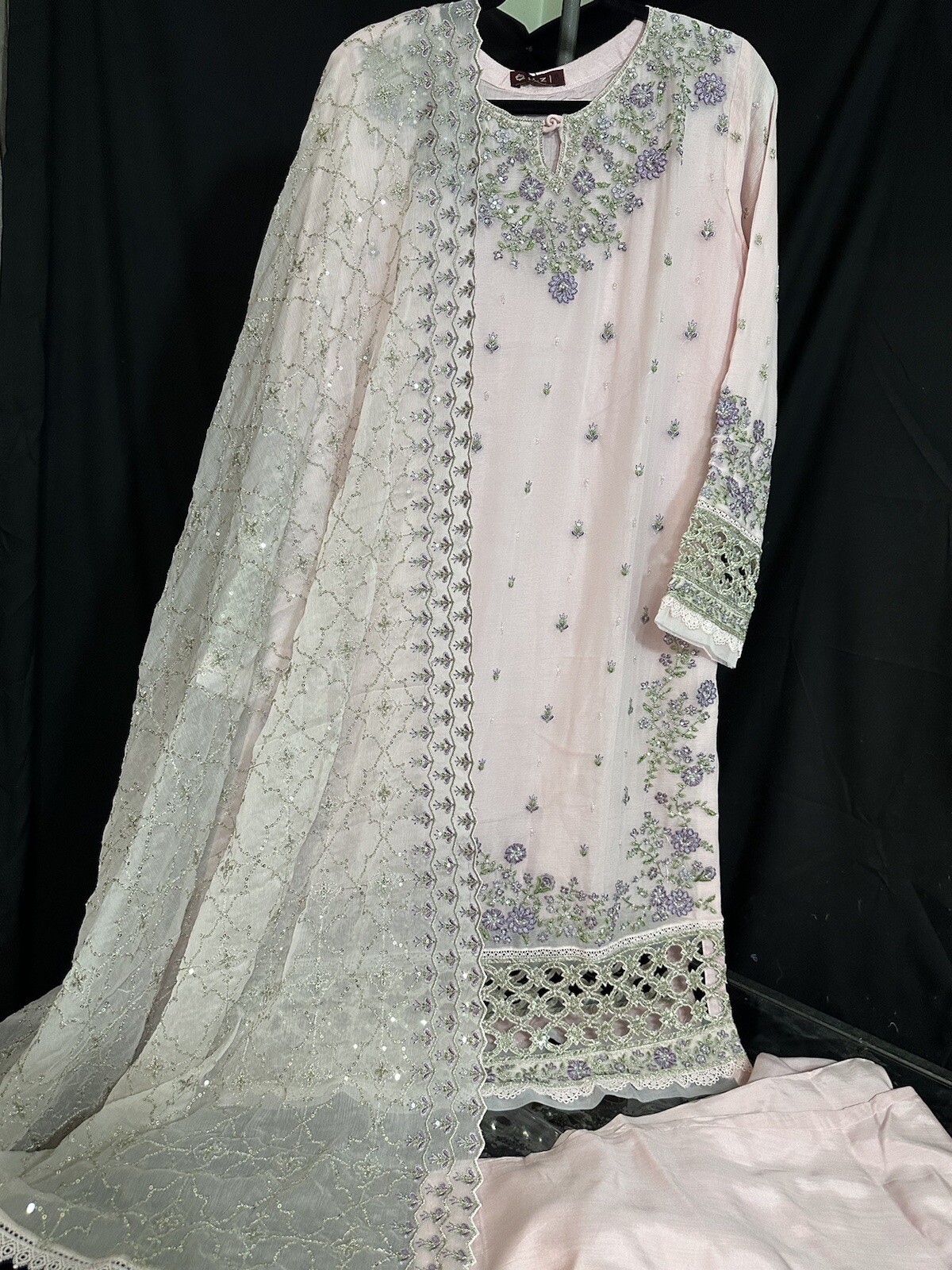 H.Z PREMIUM CHIFFON FORMAL COLLECTION – 2 LARGE – Heavy Emb – $95