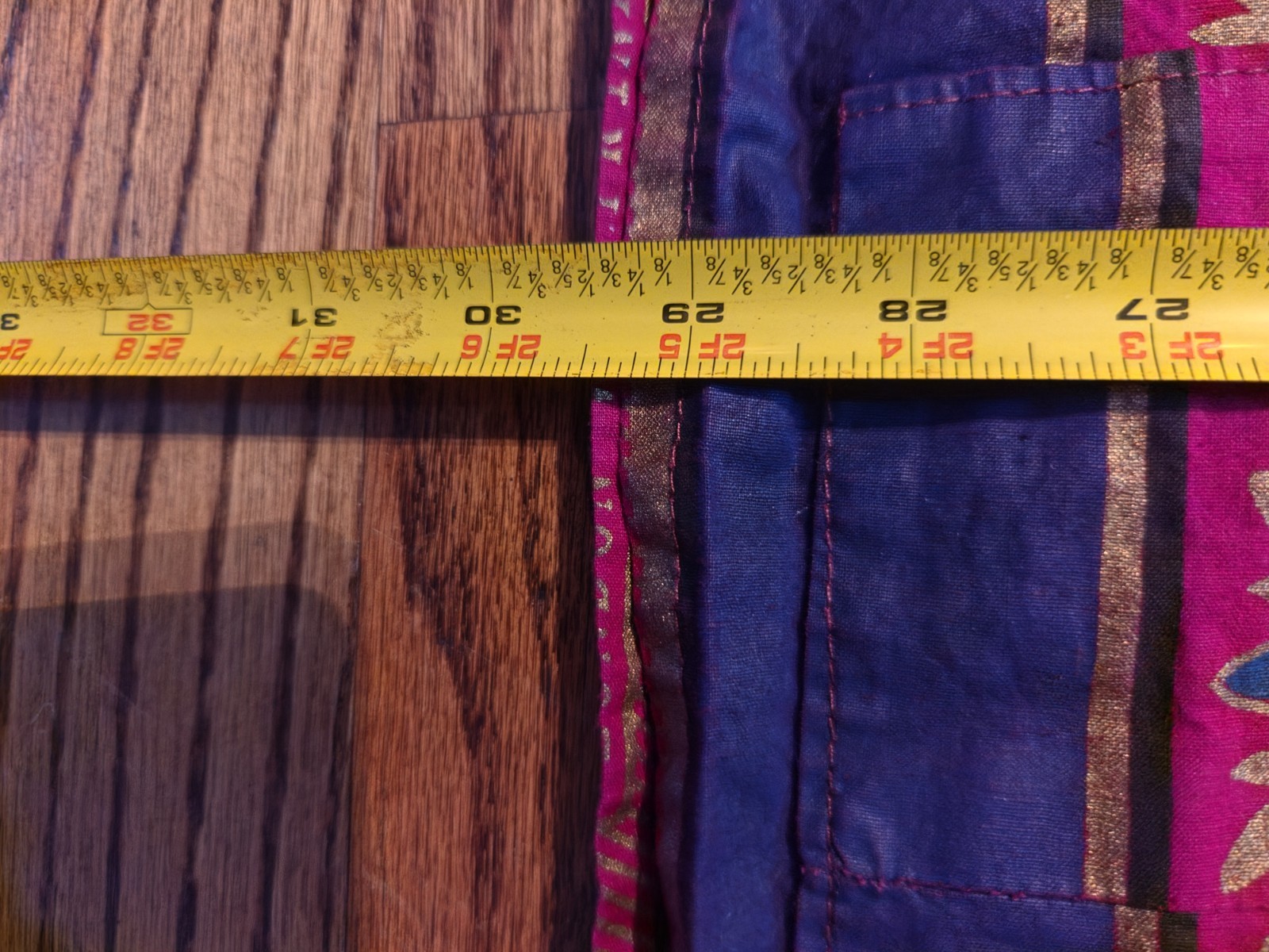 Vintage African Dakshini Embroidered Neckline 22″ Chest Burgundy & Blue