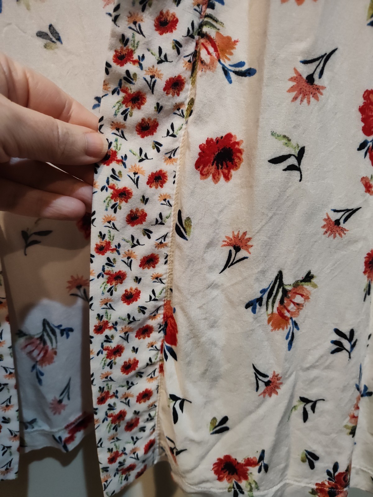 Time and Tru Short Sleeve White Kimono One Size Fits Most Red Floral Print