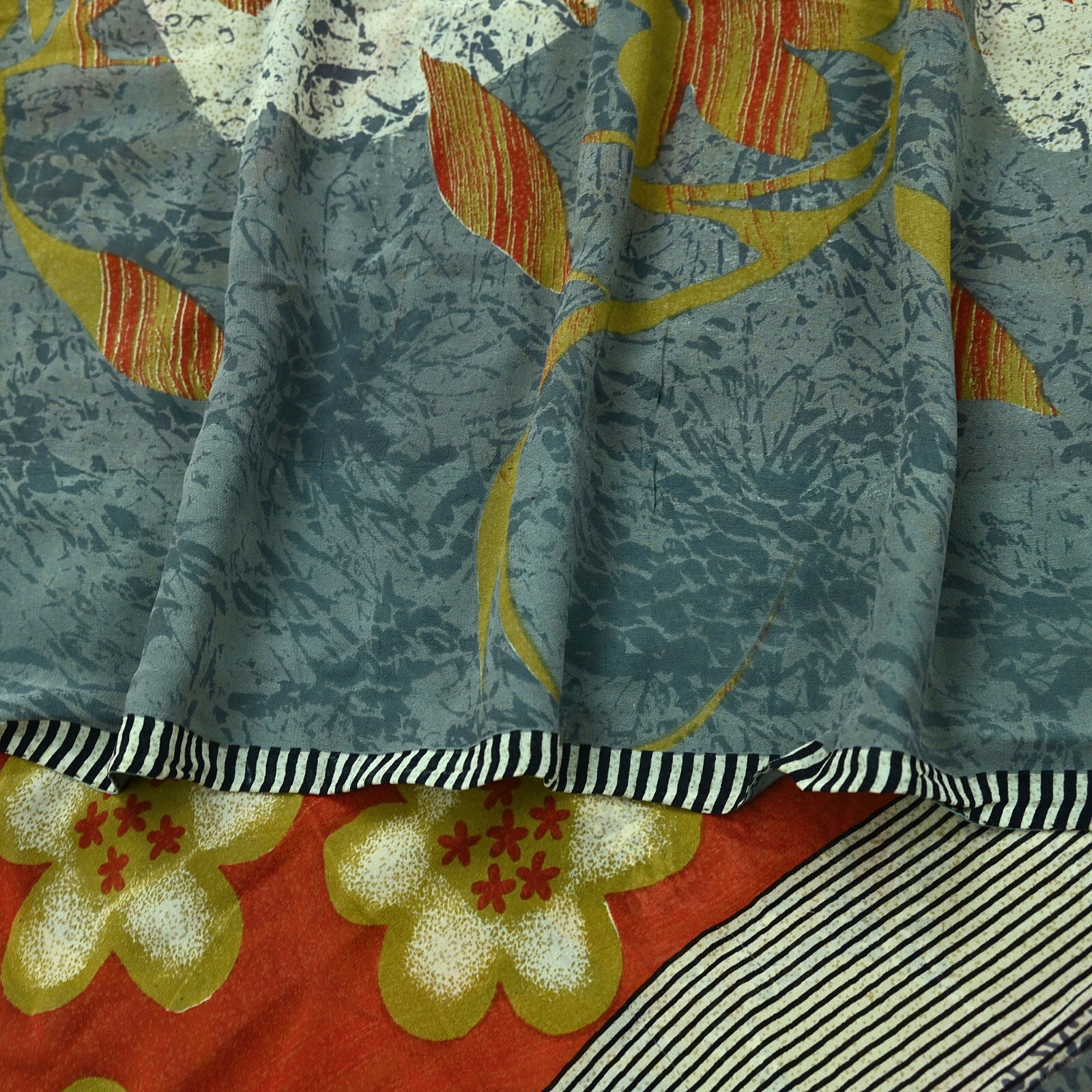 Vintage Sari Ivory & Gray Pure Georgette Silk Printed Sarees Sewing 5yard Fabric