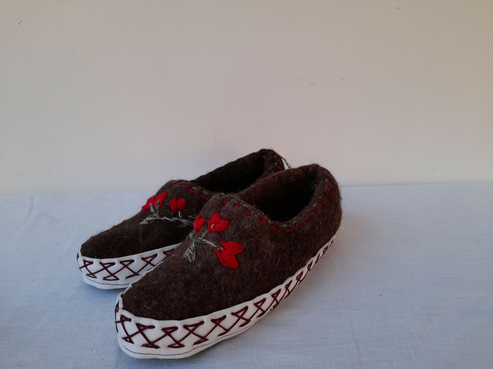 ALBANIAN HANDCRAFT WOOL BOOTEES SLIPPERS SHOES SOCKS WITH LEATHER PAPUCE NEW #1