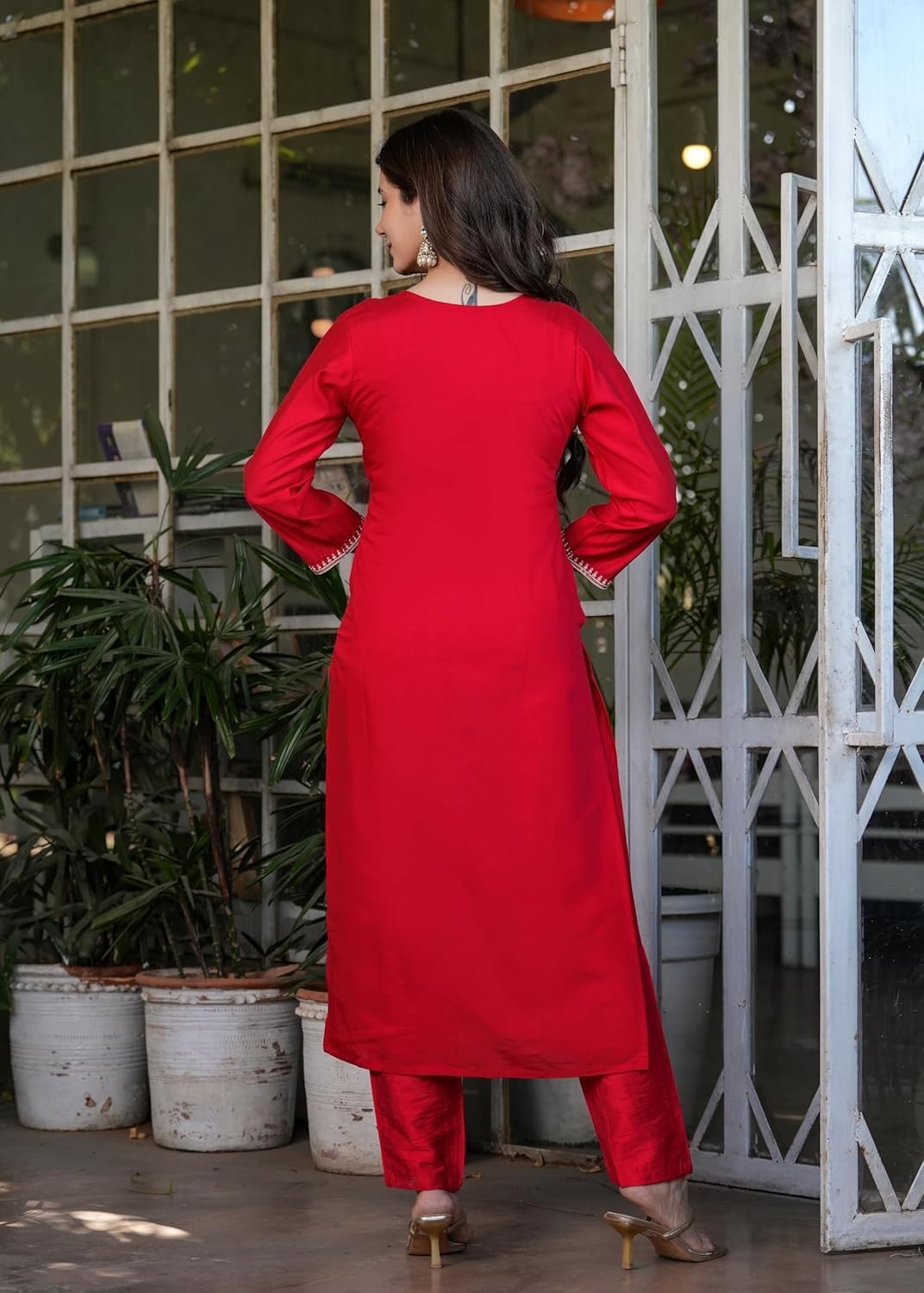 Women Embroidered Viscose Chanderi Fabric Straight Kurta, Pant and Dupatta Set