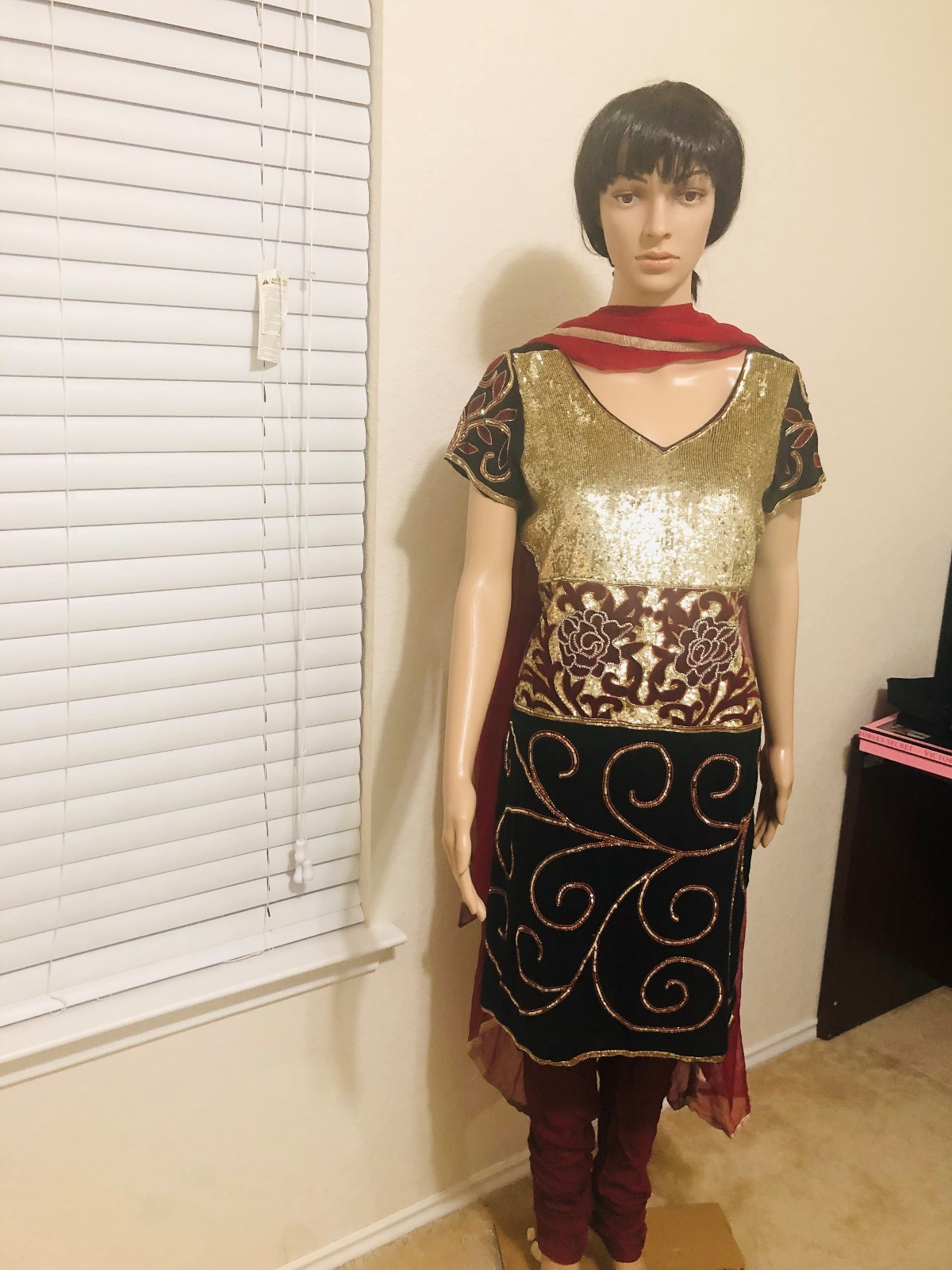 Pure Chiffon Readymade size 6-8 Churidar Indian Suit. Elegant work.