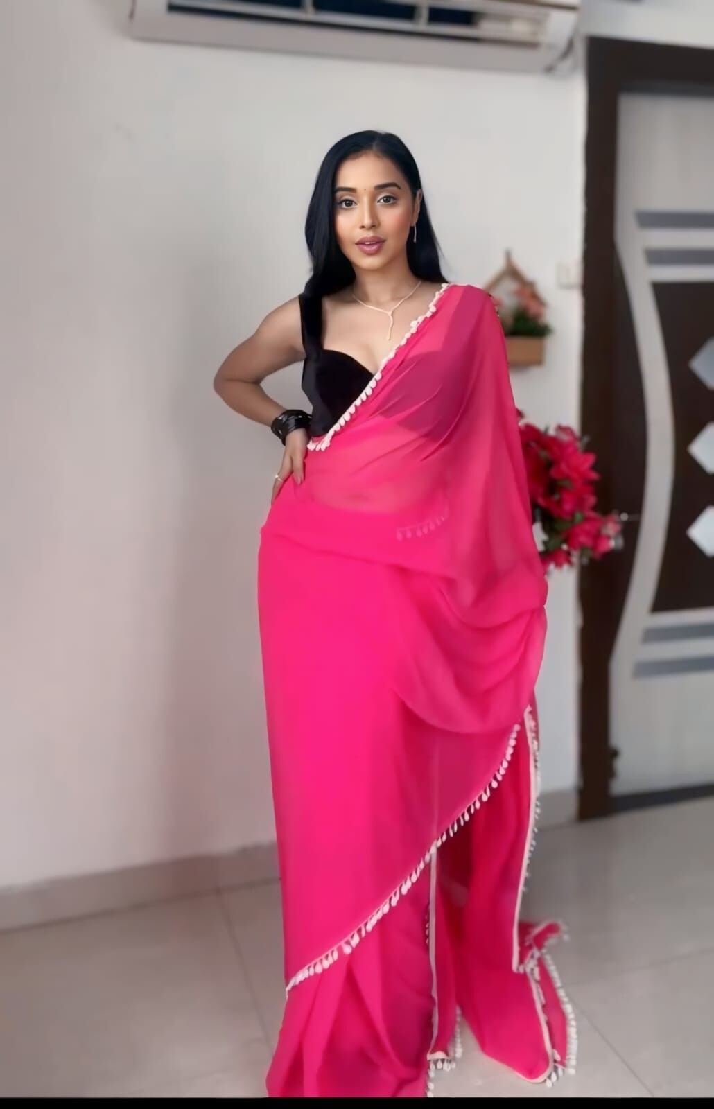 Pink Color Georgette With Lace Border Wedding Fancy Ready To Wear Saree Blouse.