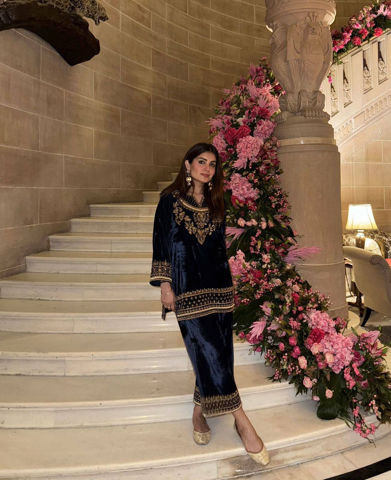 Velvet Suits Pakistani Salwar Kameez Ready To Wear Dress Party Bollywood Wedding