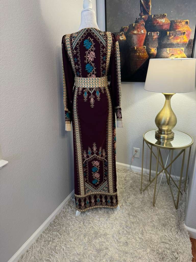 Roma Thobe – Women’s Embroidered Dress, Perfect for Eid, Abaya, Ramadan