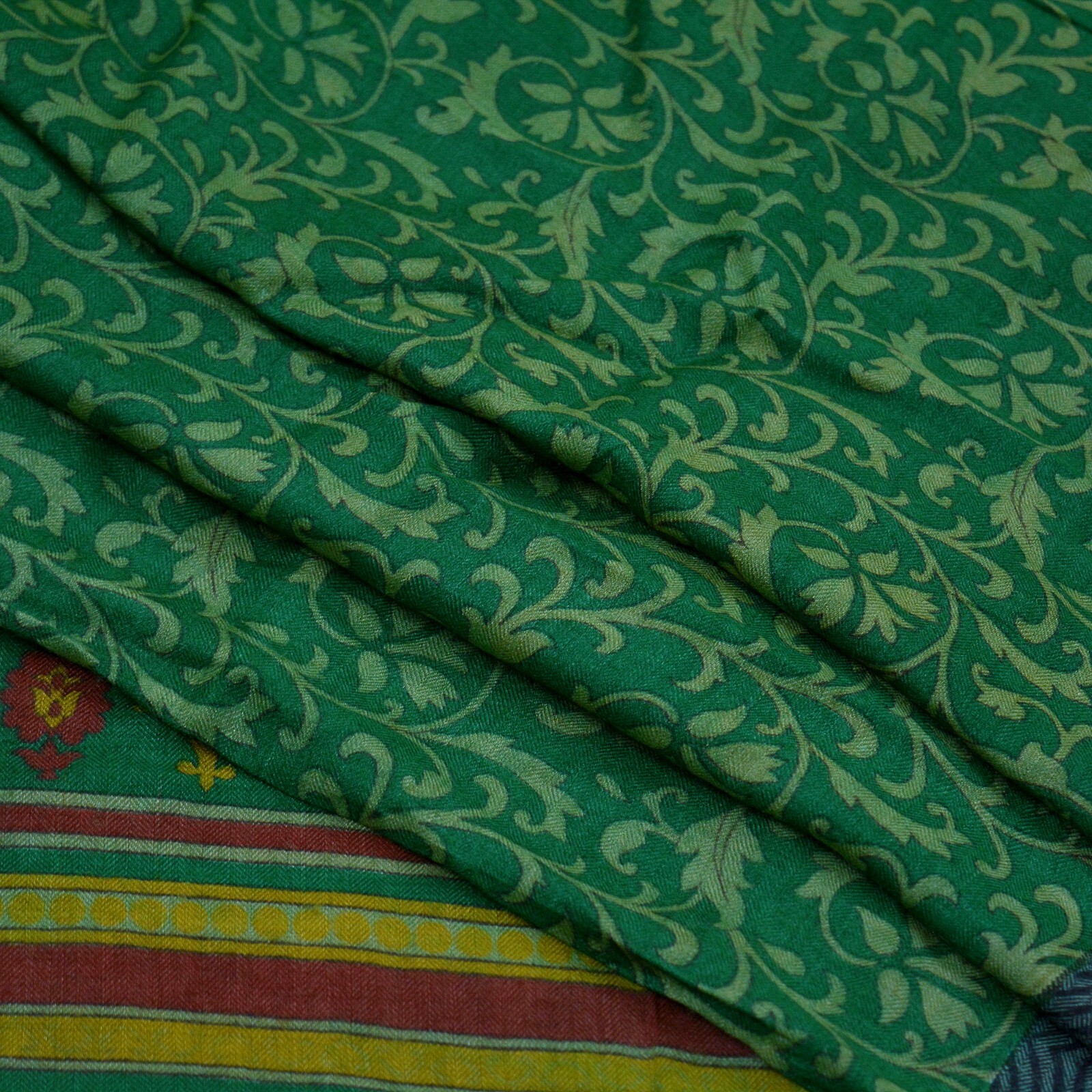 Vintage Sari Green Pure Woolen Woven Printed Sarees Soft Warm Craft Fabric 6Yd
