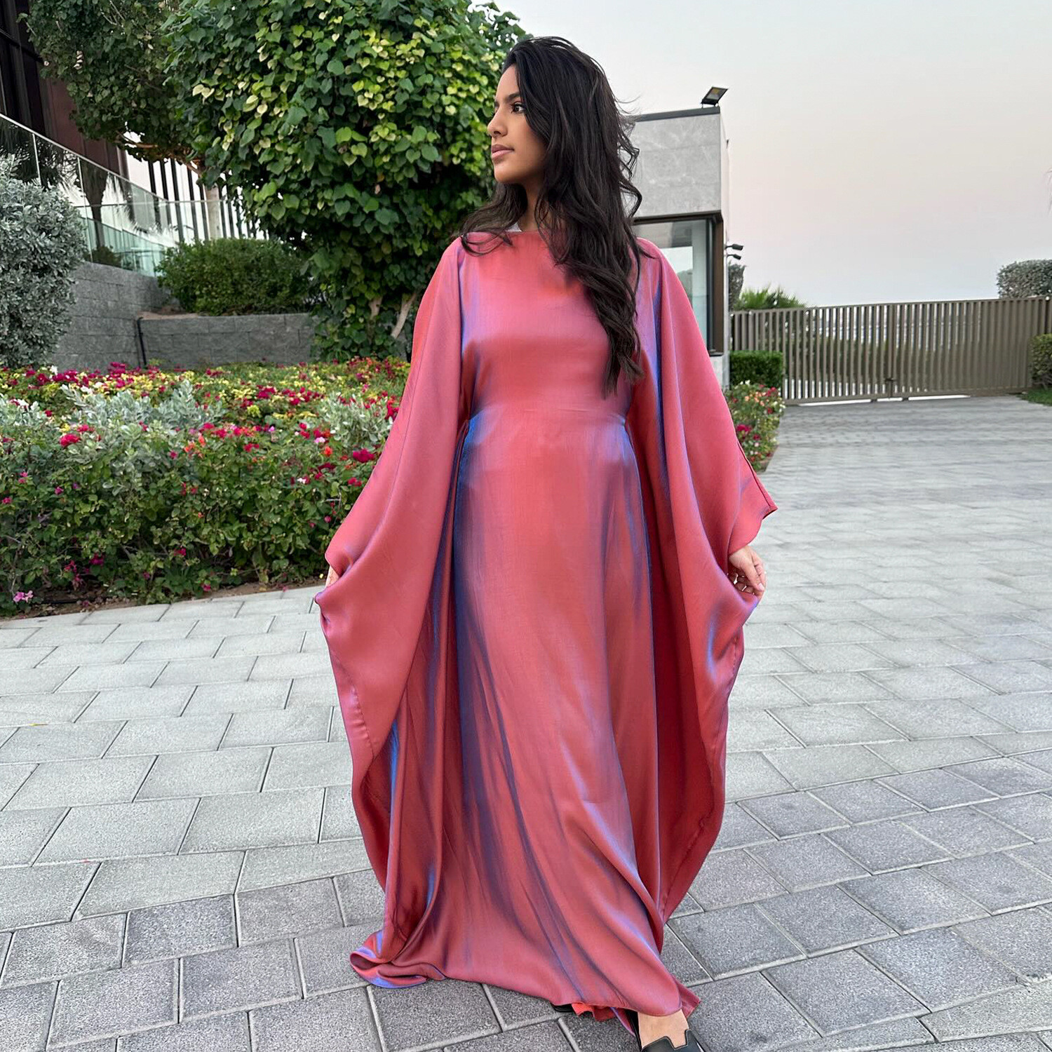 Women Shiny Dress Fashion Muslim Arab Robe Loose Bat Sleeved Round Neck Burqas