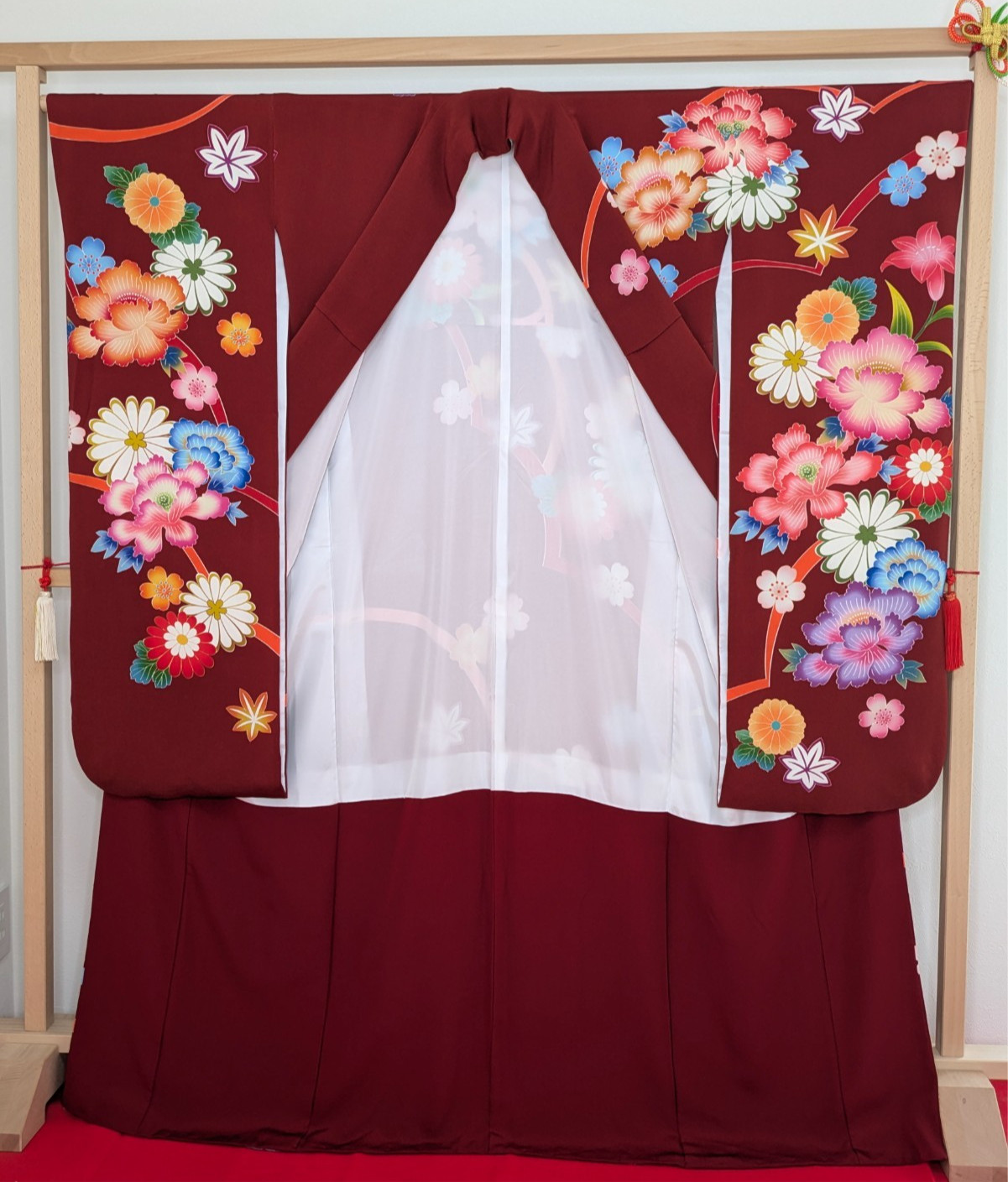 Japanese Kimono Silk Furisode Red Clouds Yuzen Colored Floral Big Oni-chirimen