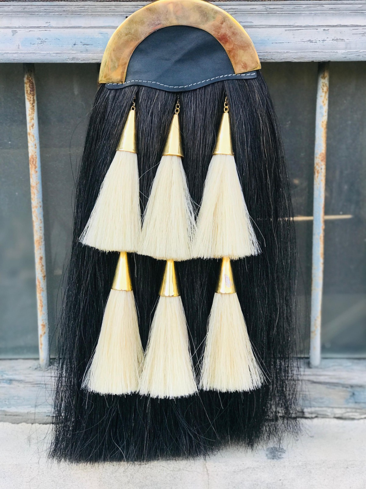 Men’s Scottish Black Horse Hair Kilt Sporran Three White Tassels Kilt Sporran