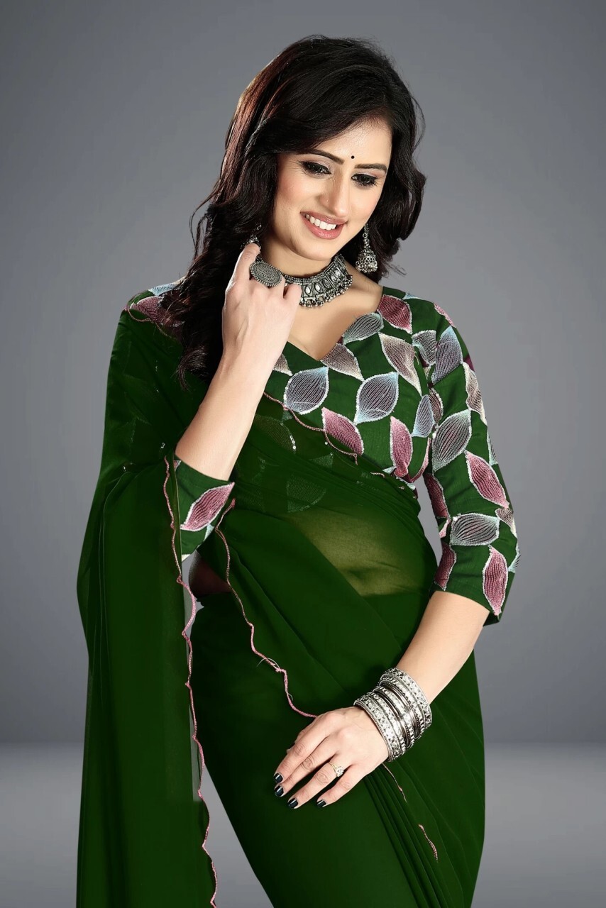 Solid/Plain Bollywood Georgette, Silk Blend Saree (Green)