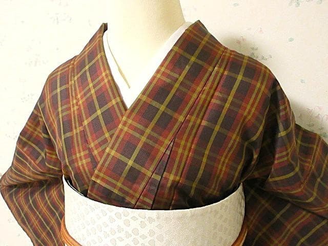 Kimono Tartan Check Silk Robe Size 9 Elegant Coffee Wine Ochre AllSeason Vintage