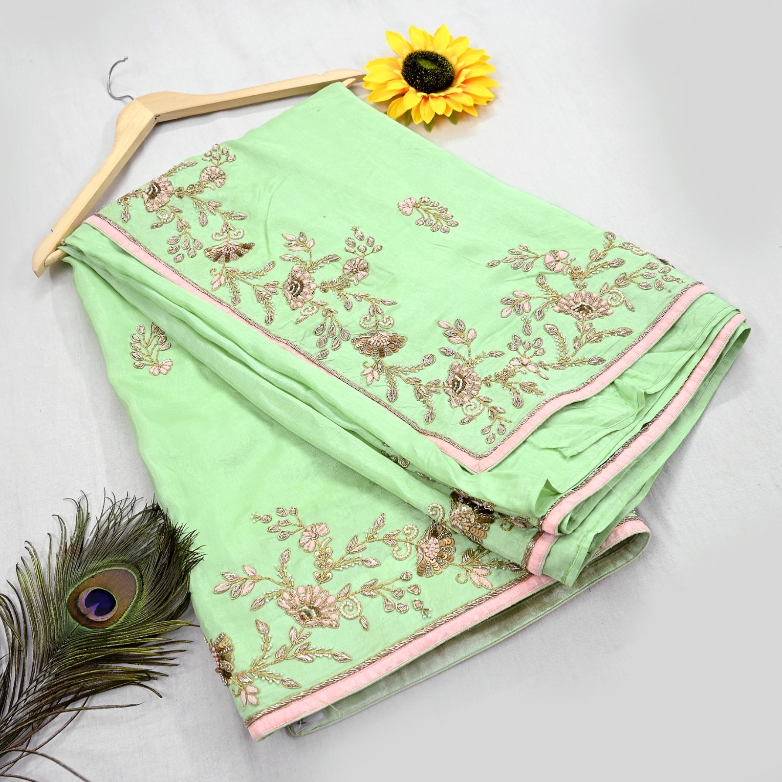 Pre-owned Sari Green Pure Chanderi Silk Hand Embroidered Anamika Khanna saree