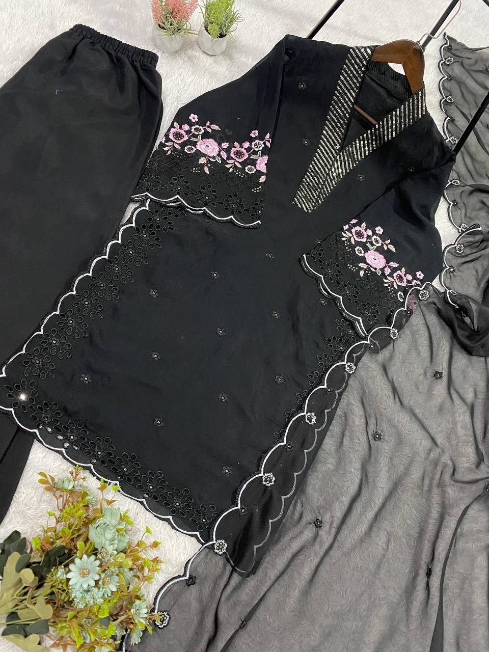 Presenting New Black Mal Chanderi Kurta Palazzo With Organza Dupatta For Women