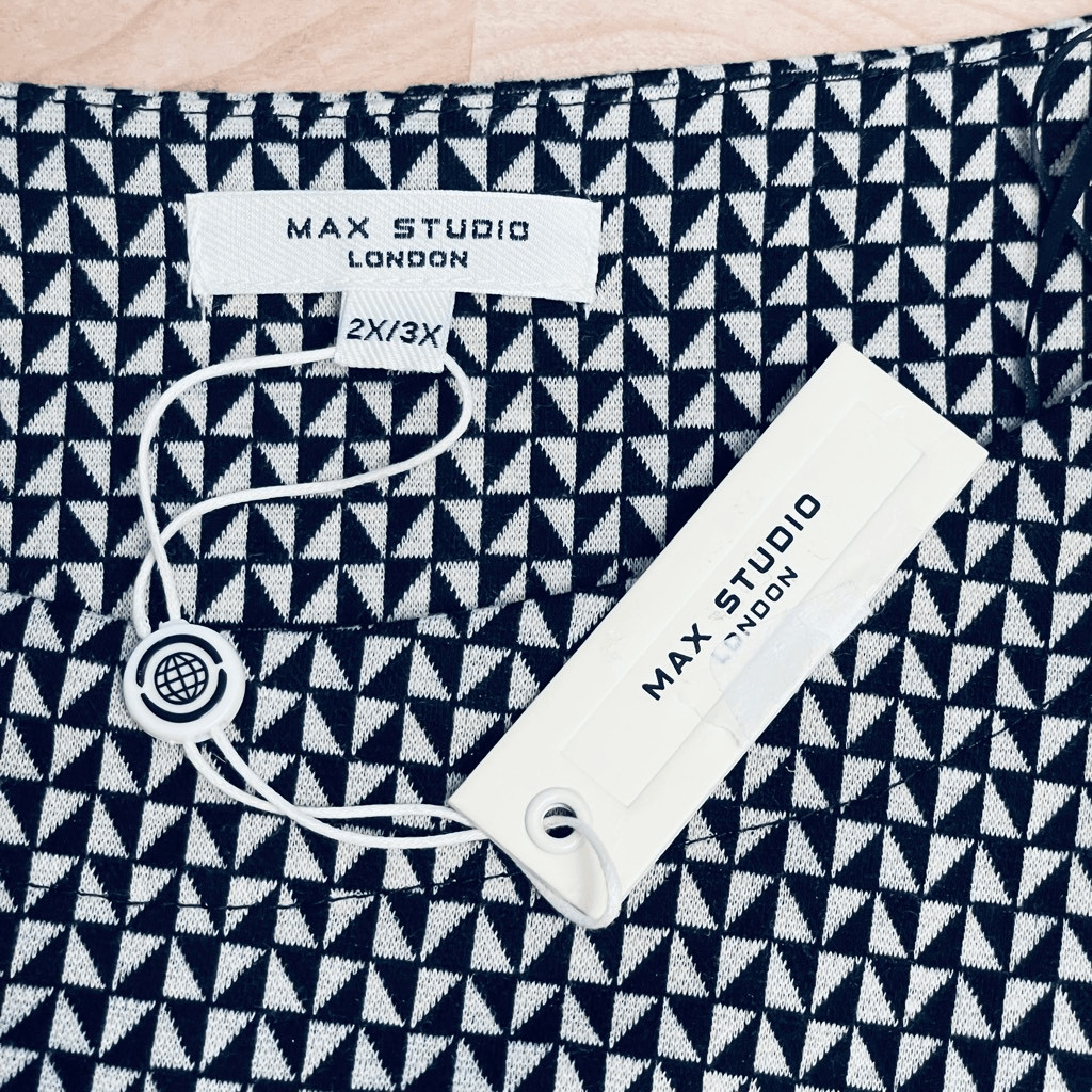 NWT Gorgeous MAX STUDIO LONDON 2X-3X Plus Size Black & Tan Geometric Print Tunic