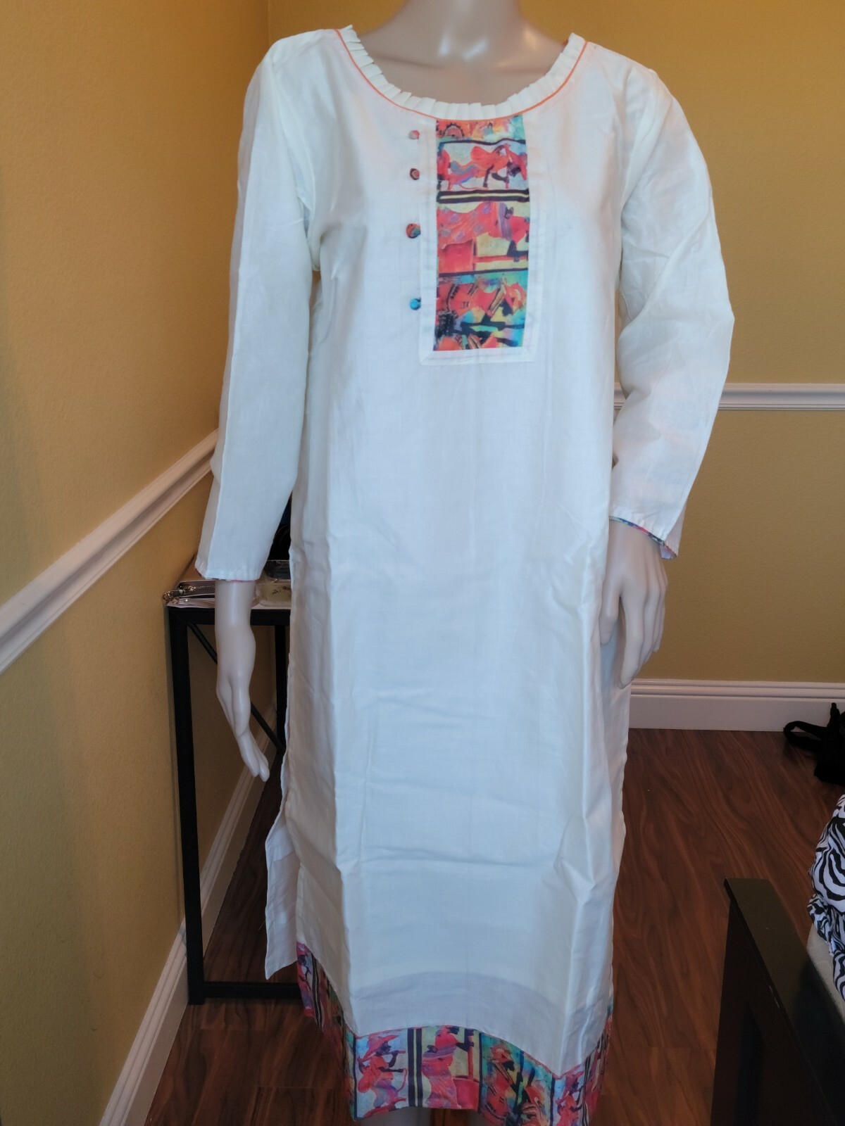 Beautiful Ready Made Chanderi cotton Churidar Salwar kameez in white. Bust 46 in