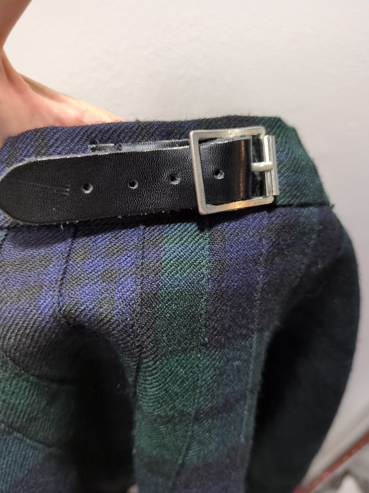 John Morrison Kilt Maker 100% New Wool Made in Scotland, Size 10 (US Size Small)