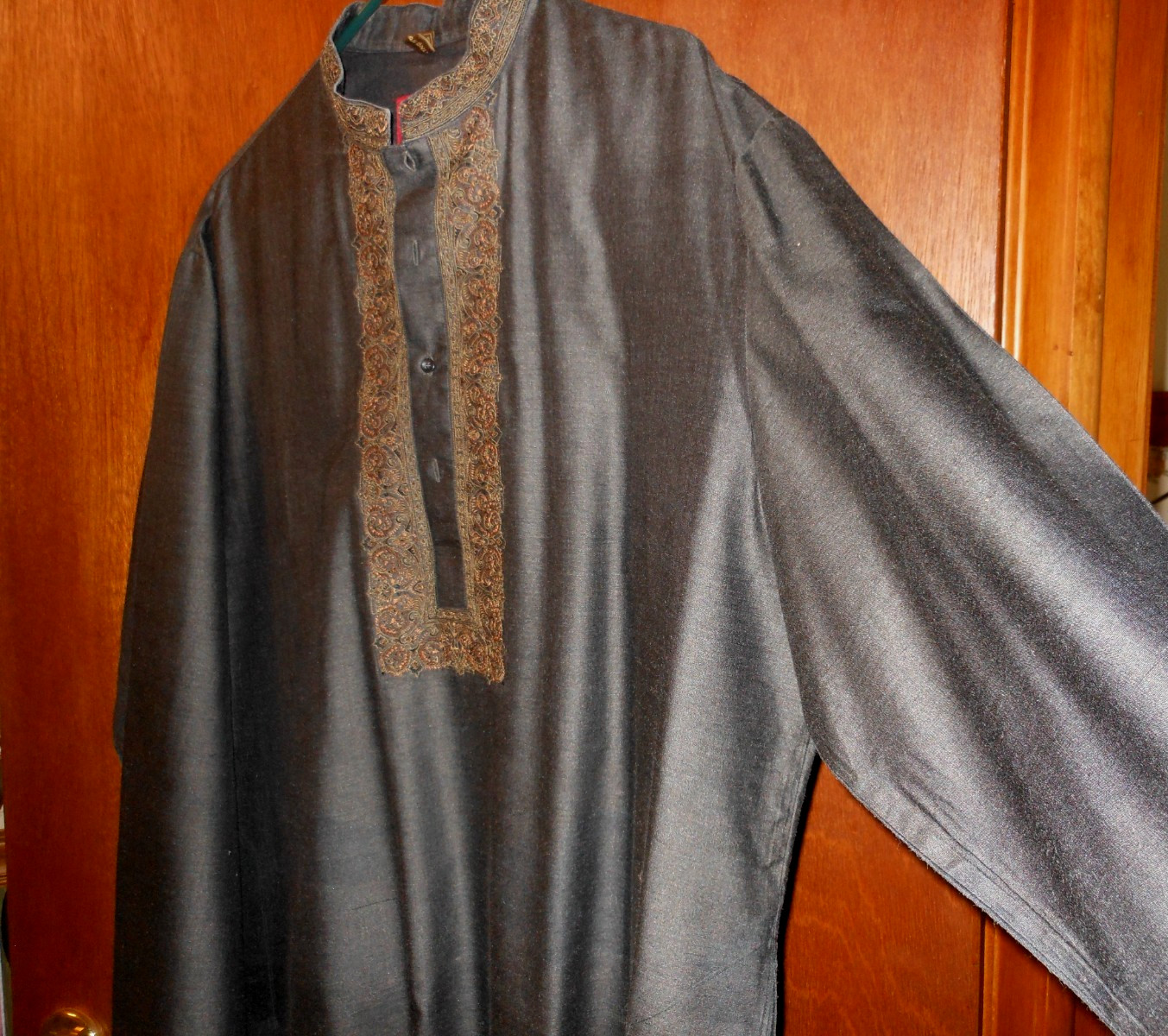 Men’s Embroidered BUDDHA Tunic Charcoal Gold Formal Ethnic Size 44 Long Sleeve