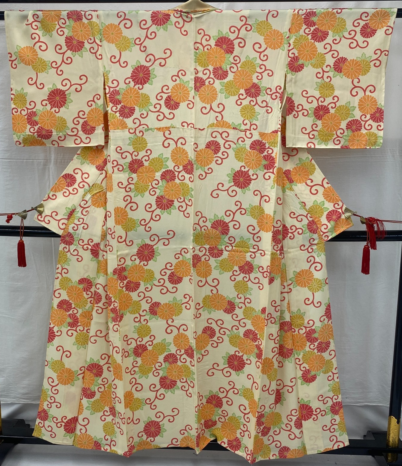 Japanese Vintage Kimono Polyester White No Lining Komon Traditional Length 60 in