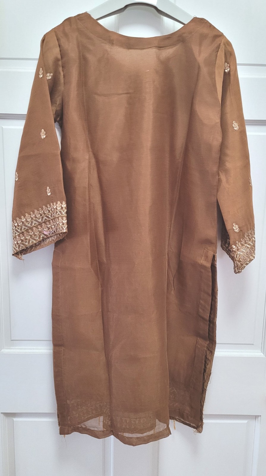3pc Beaded & Sequin Silk Chiffon Salwar Kameez w/ Dupatta – Brown/Gold – Medium