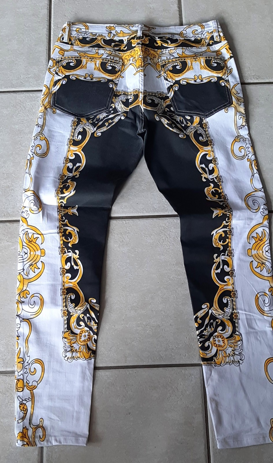 NEW NWT White Jean w/black & gold 97% Cotton 3% Spandex Size 34 Mexican Wedding