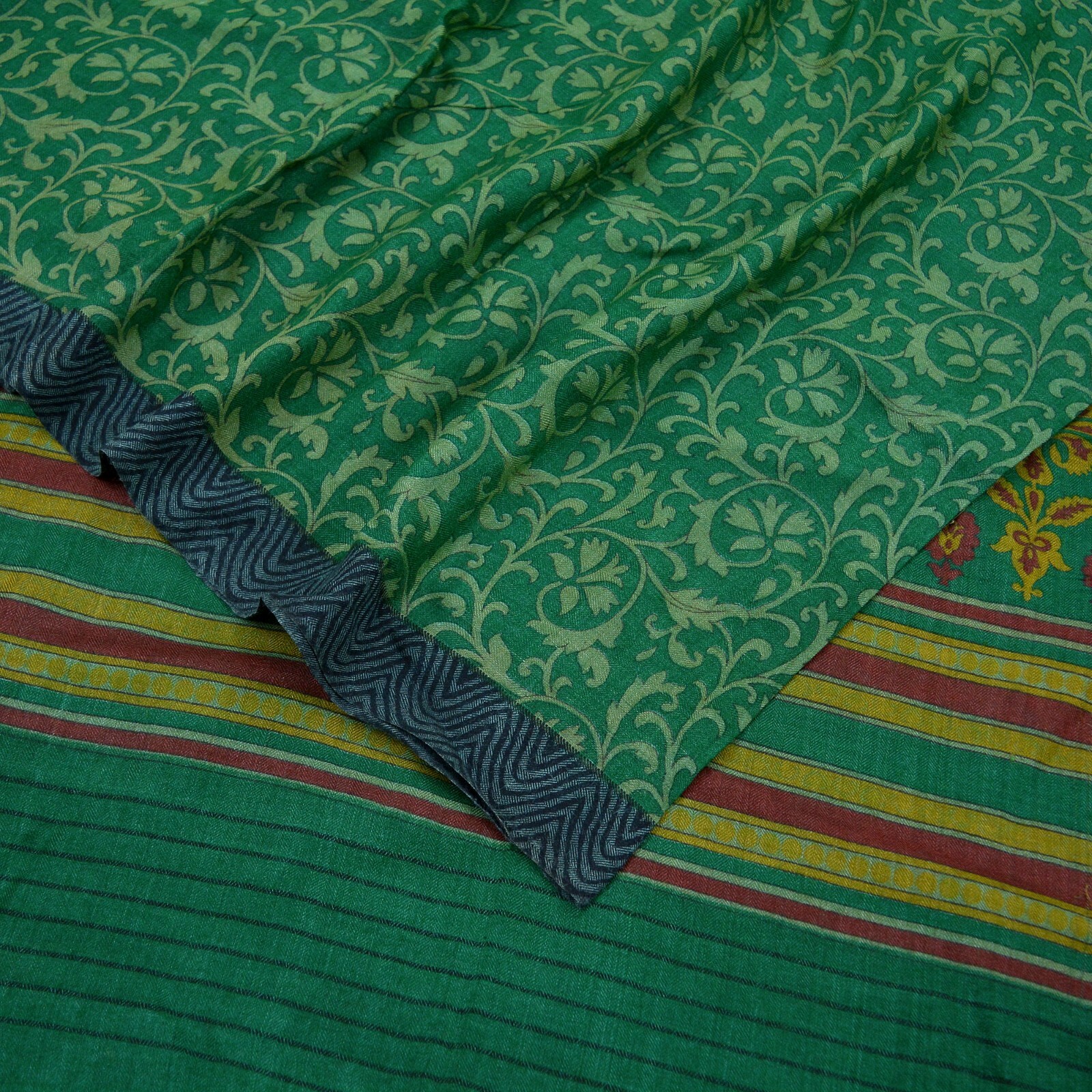 Vintage Sari Green Pure Woolen Woven Printed Sarees Soft Warm Craft Fabric 6Yd