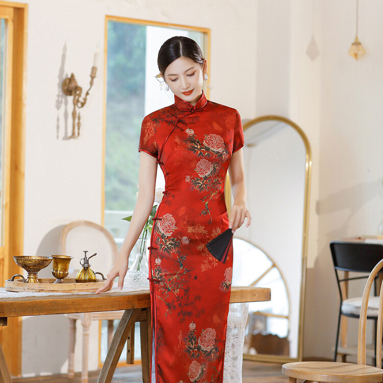 Chinese Traditional Qipao Dress Women Summer Silk Cheongsam Festival Party Gowns