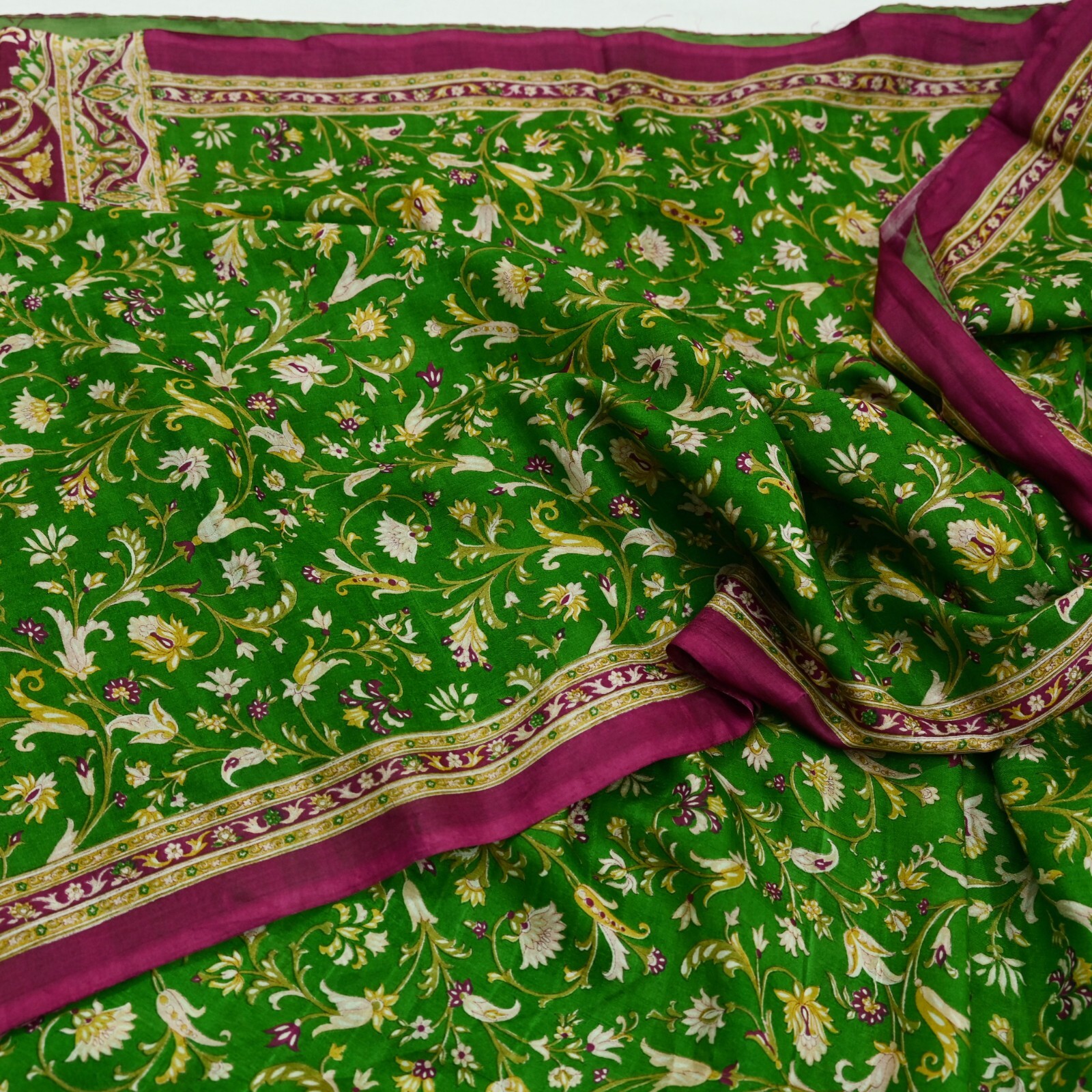 Vintage Sari Purple & Green Pure Silk Printed Saree 6yd Sewing Quilting Fabric