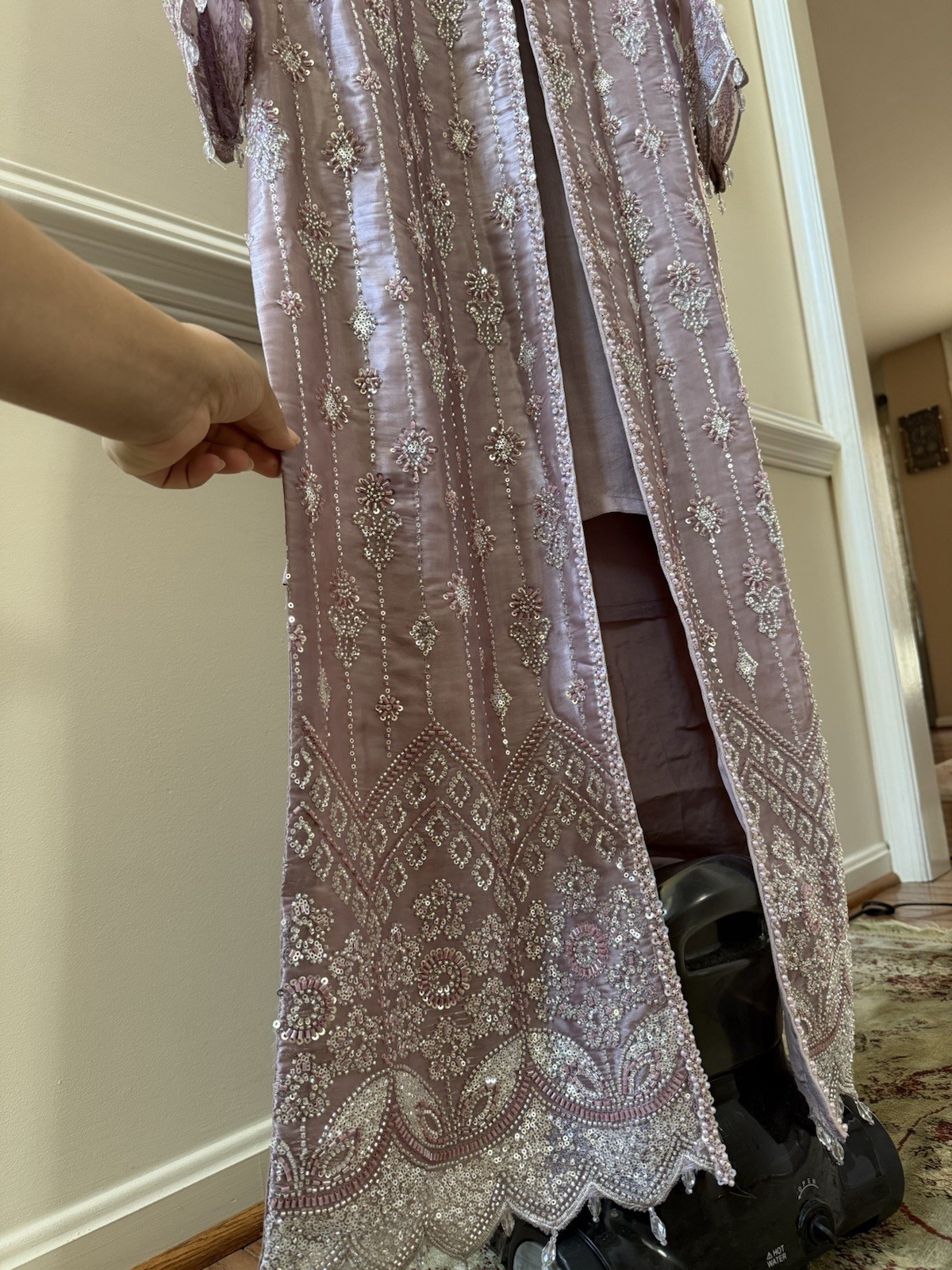 Pakistani/ Indian Designer Thread and Motif Formal Outfit 3-Piece