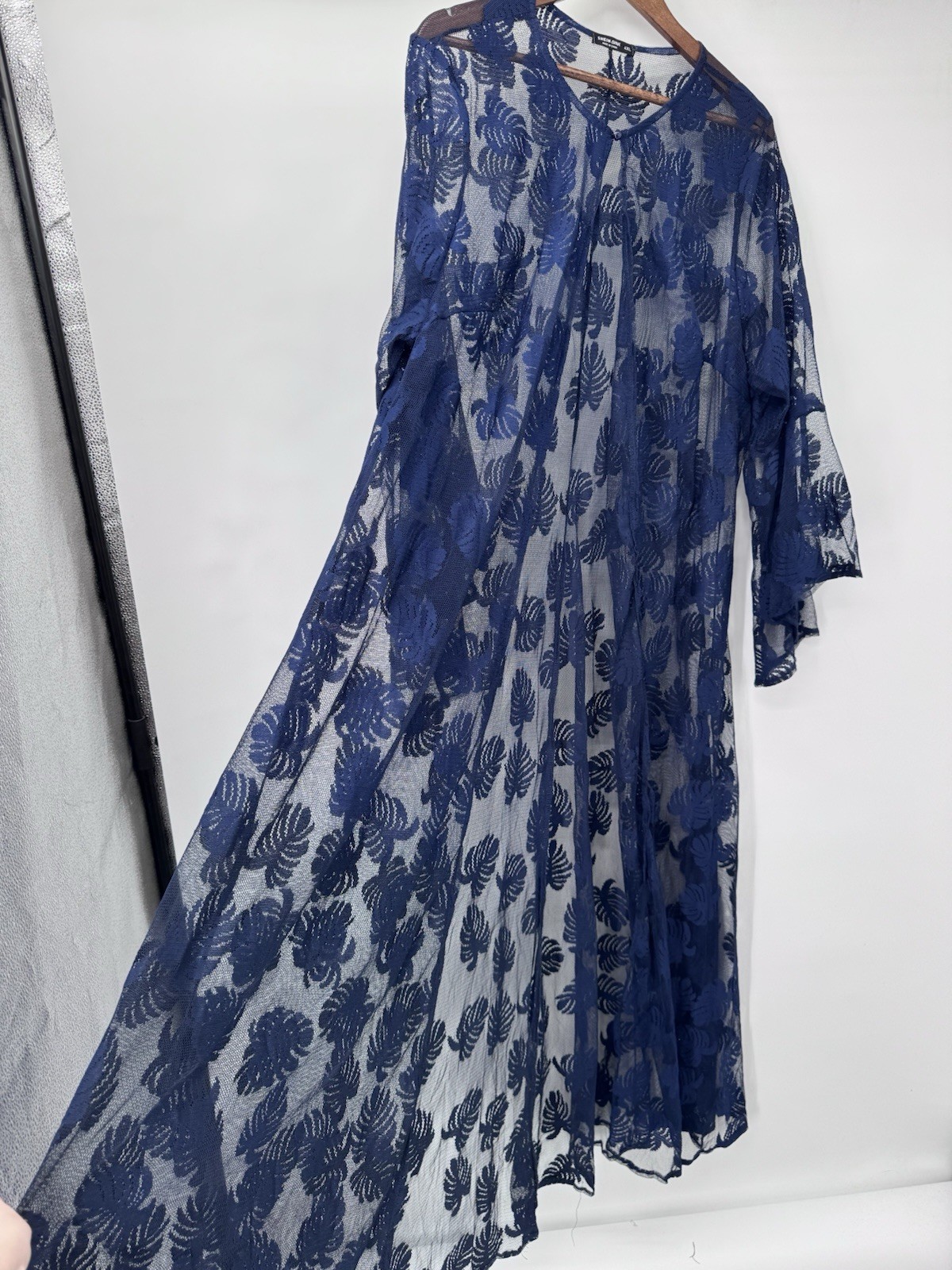 Navy Sheer Lace Duster Kimono bell flare sleeves tropical vacation resort 32 ptp