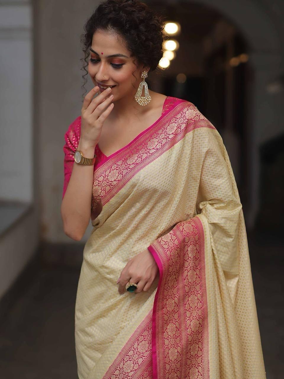 Designer Sari Cream Bollywood Style Bridal Silk Saree Blouse South Indian Party