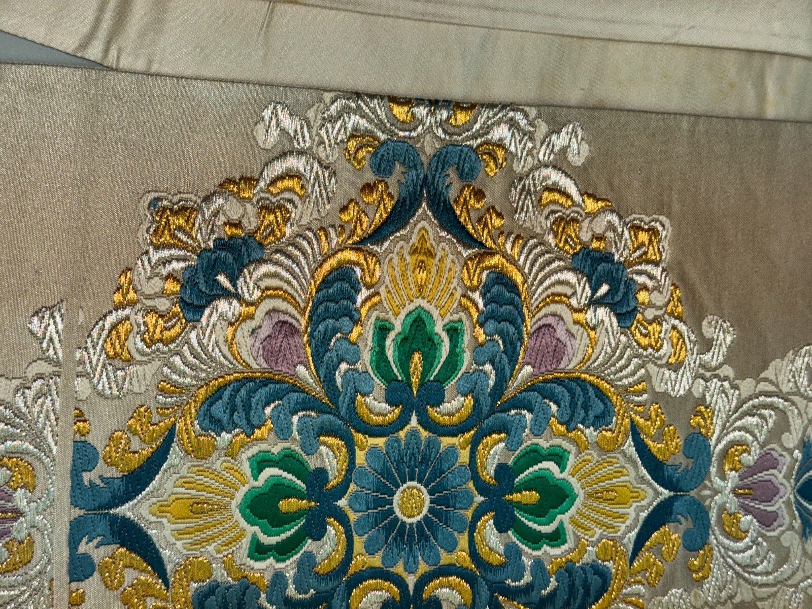 Japanese Vintage Kimono Fukuro Obi silk White Embroidery Expensive Dirt 170x12in
